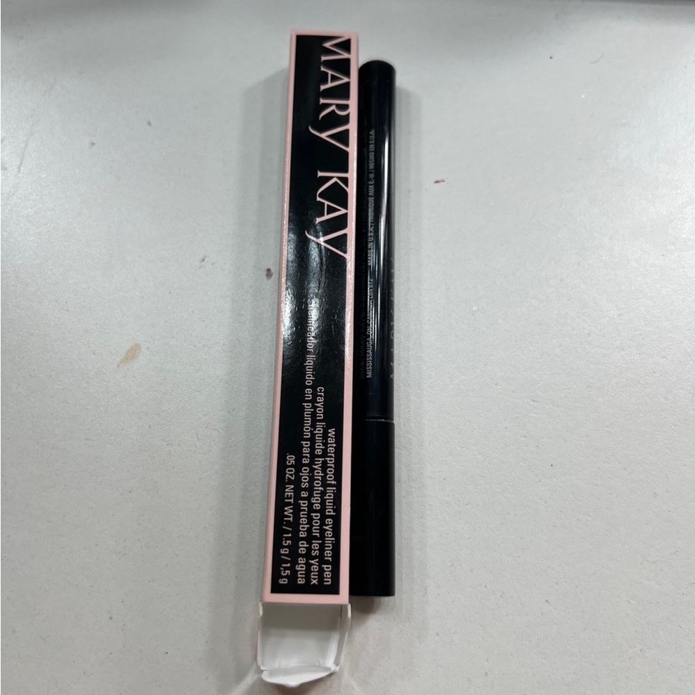Mary Kay Noir Intense Liquid Eyeliner